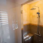 Apartman Victoriei Emerald & Pink Gems - Designer *