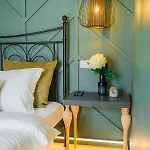 Victoriei Emerald & Pink Gems - Designer Apartman Bukarest