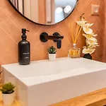 Apartman Victoriei Emerald & Pink Gems - Designer *