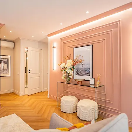 Victoriei Emerald & Pink Gems - Designer Appartement *