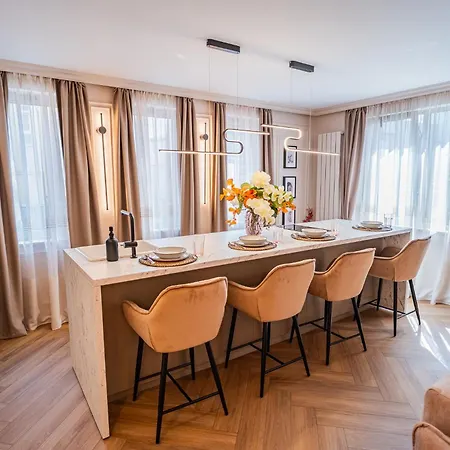 Victoriei Emerald & Pink Gems - Designer *