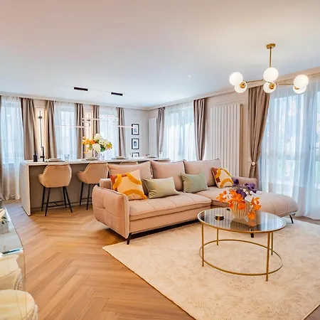 Victoriei Emerald & Pink Gems - Designer