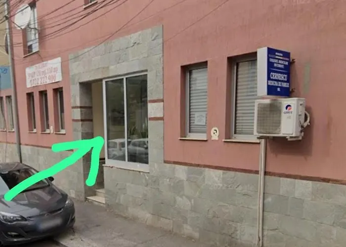 Victoriei Emerald & Pink Gems - Designer Apartament Bucureşti