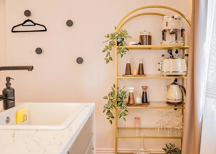 Apartament Victoriei Emerald & Pink Gems - Designer *