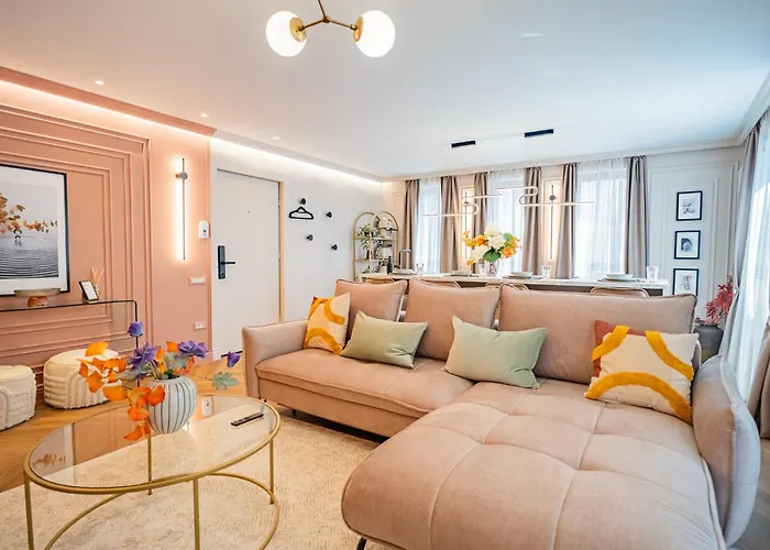 Victoriei Emerald & Pink Gems - Designer *