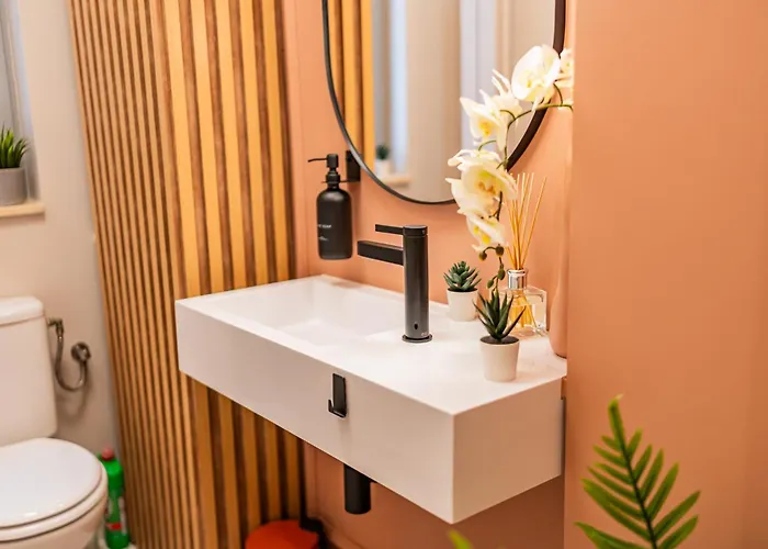 Victoriei Emerald & Pink Gems - Designer Apartament