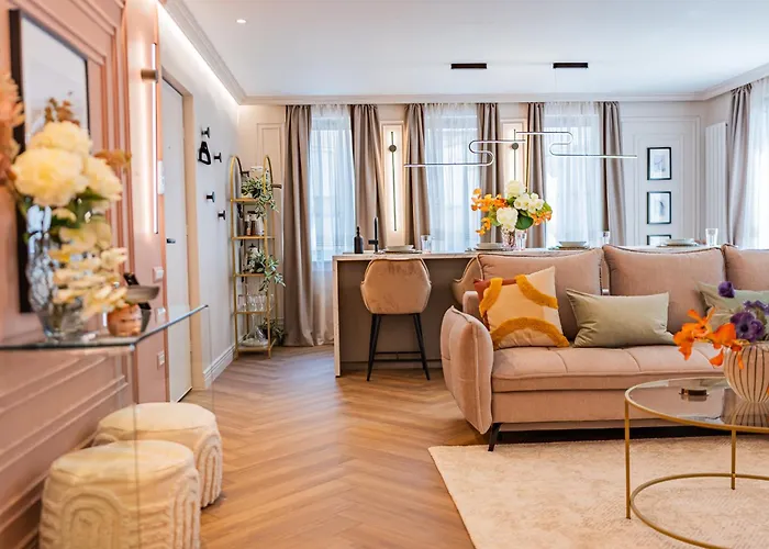 Victoriei Emerald & Pink Gems - Designer *