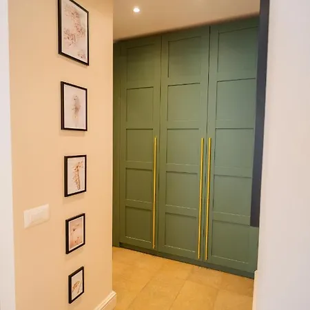 Apartment Victoriei Emerald & Pink Gems - Designer Bucharest