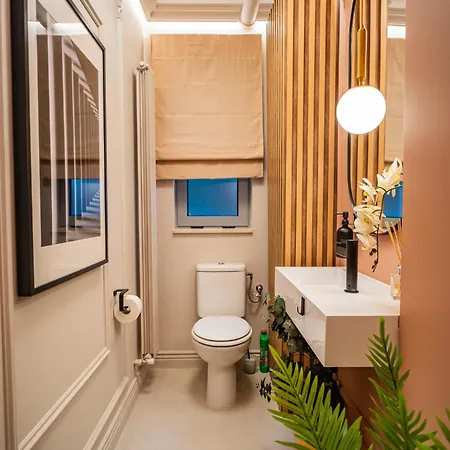 Apartment Victoriei Emerald & Pink Gems - Designer Bucharest