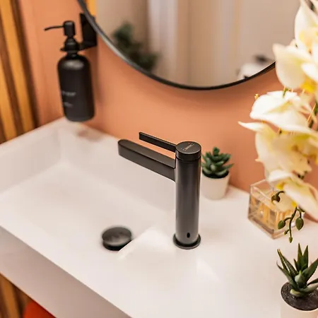 Victoriei Emerald & Pink Gems - Designer