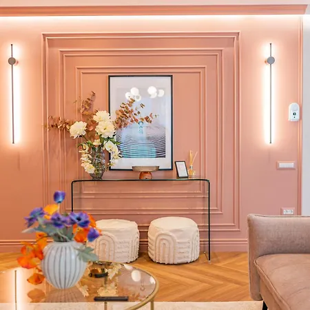 Apartment Victoriei Emerald & Pink Gems - Designer