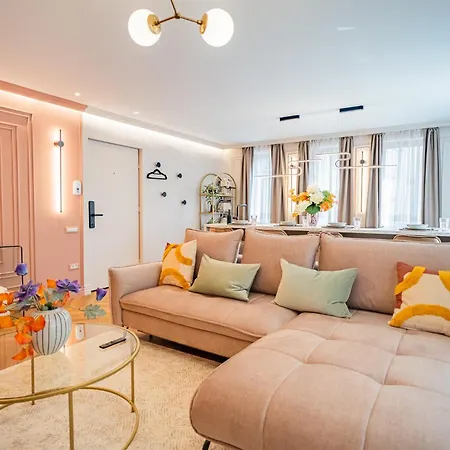 Victoriei Emerald & Pink Gems - Designer *