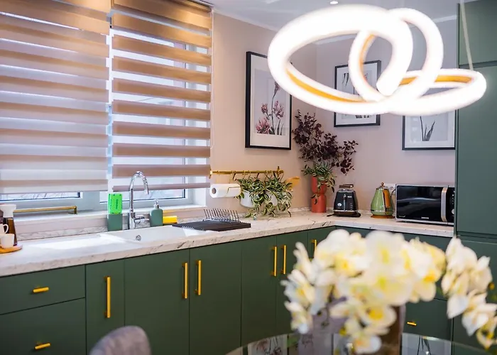 Victoriei Emerald & Pink Gems - Designer Apartmán Bukurešť